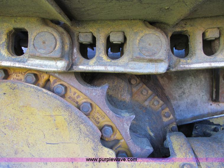 image for item E4993 1974 Caterpillar D8K dozer