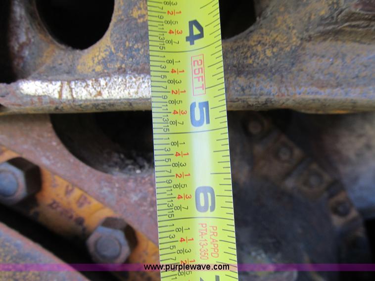 image for item E4993 1974 Caterpillar D8K dozer