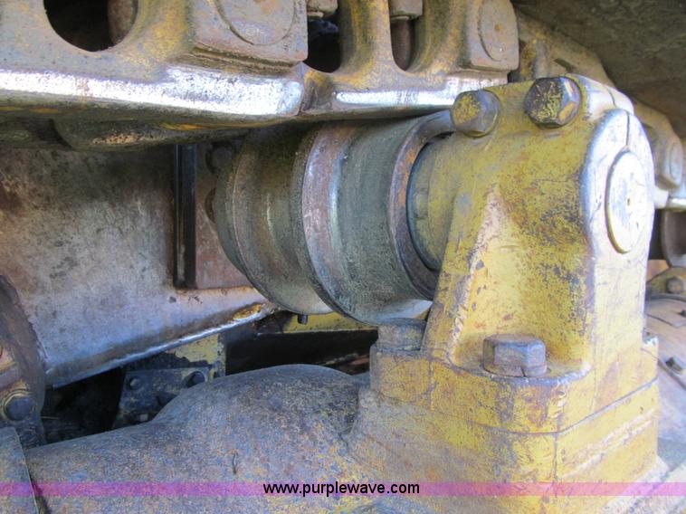 image for item E4993 1974 Caterpillar D8K dozer