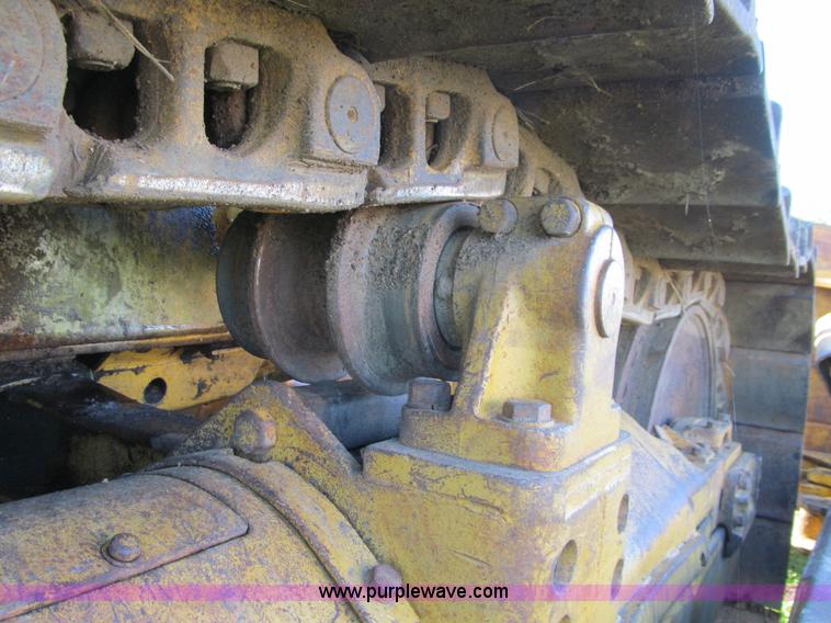 image for item E4993 1974 Caterpillar D8K dozer