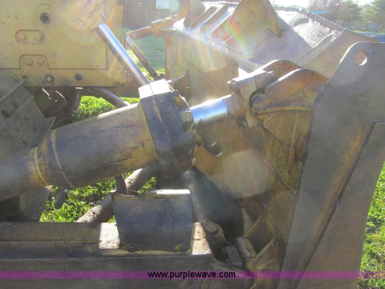image for item E4993 1974 Caterpillar D8K dozer