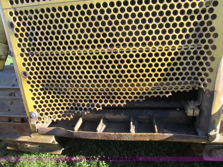 image for item E4993 1974 Caterpillar D8K dozer