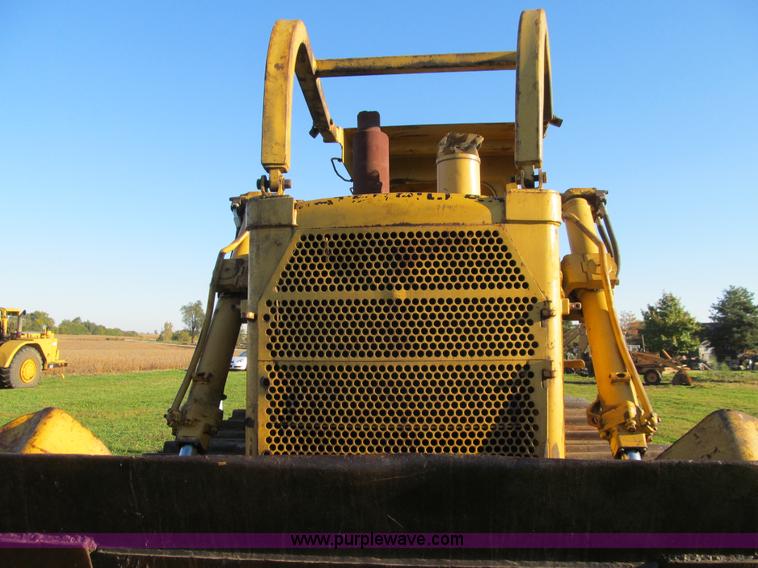 image for item E4993 1974 Caterpillar D8K dozer