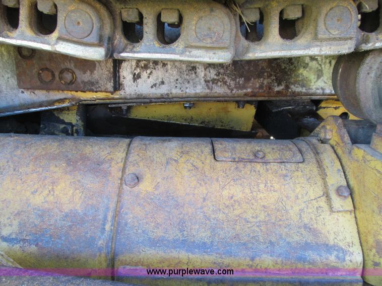 image for item E4993 1974 Caterpillar D8K dozer