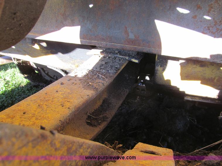 image for item E4993 1974 Caterpillar D8K dozer