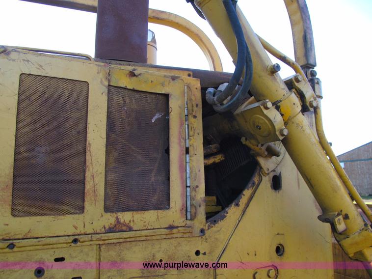 image for item E4993 1974 Caterpillar D8K dozer