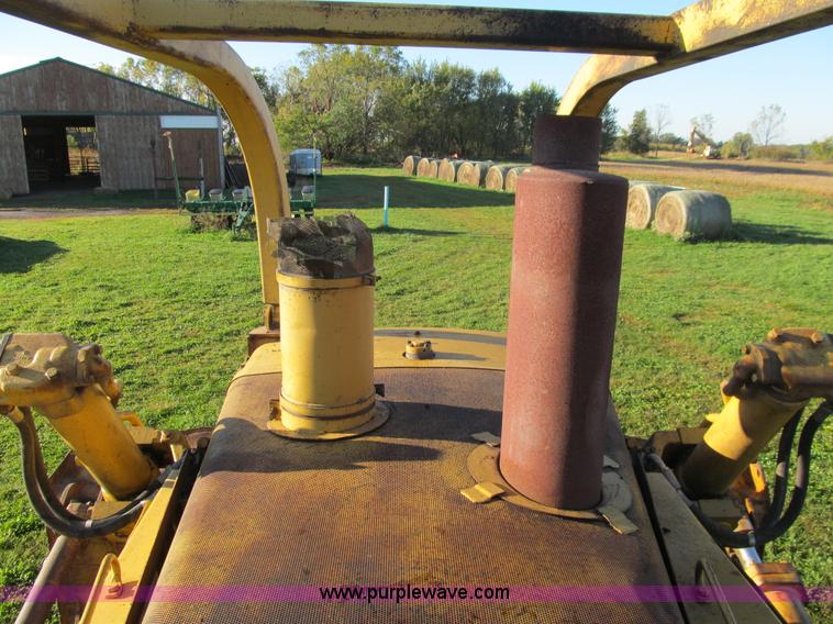 image for item E4993 1974 Caterpillar D8K dozer