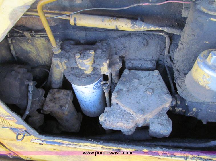 image for item E4993 1974 Caterpillar D8K dozer