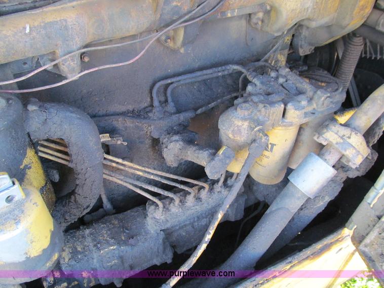 image for item E4993 1974 Caterpillar D8K dozer