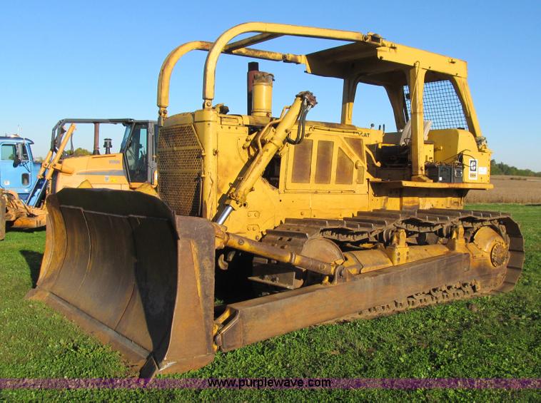image for item E4993 1974 Caterpillar D8K dozer