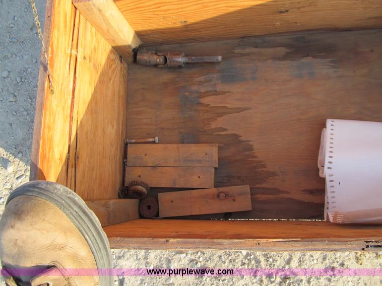 image for item E4994 McCracken portable profilagrapm