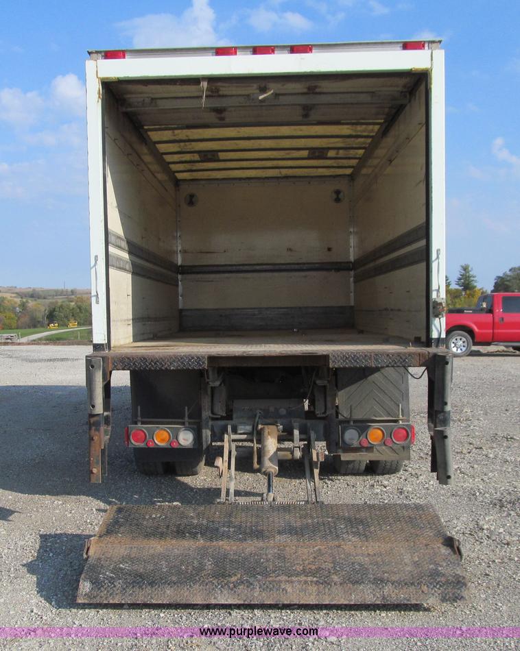 image for item E4997 1993 Ford CF8000 box truck