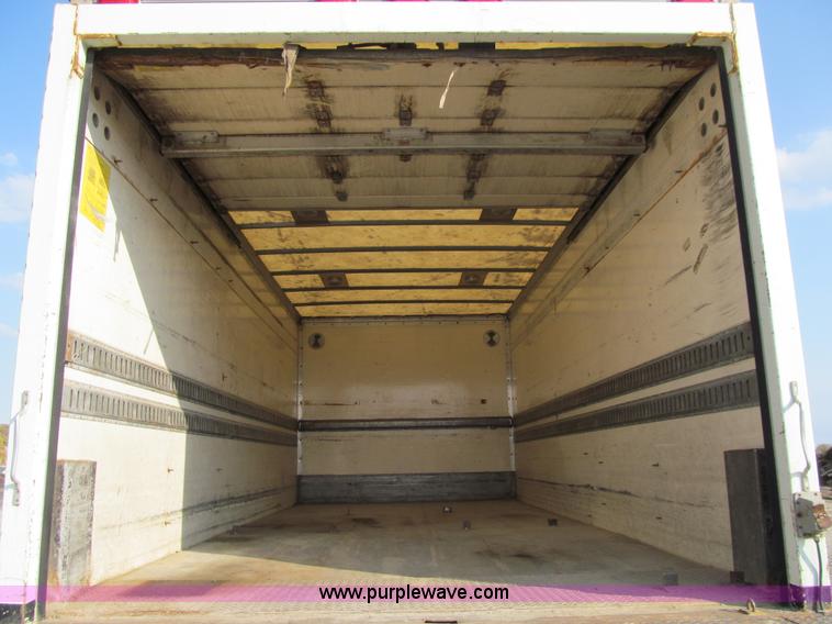 image for item E4997 1993 Ford CF8000 box truck