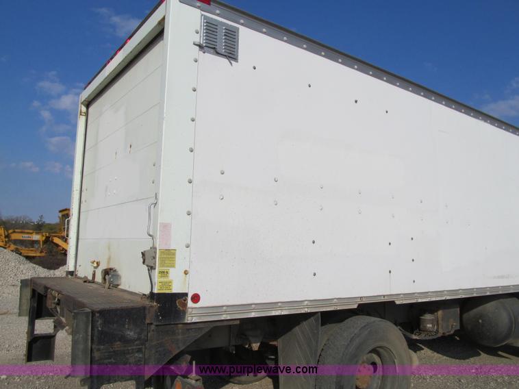 image for item E4997 1993 Ford CF8000 box truck