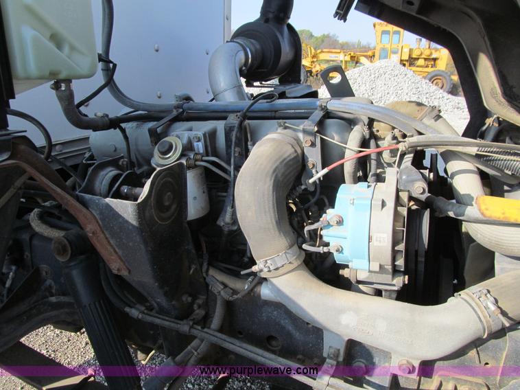 image for item E4997 1993 Ford CF8000 box truck