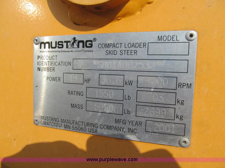 image for item E4999 2001 Mustang 2050 skid steer