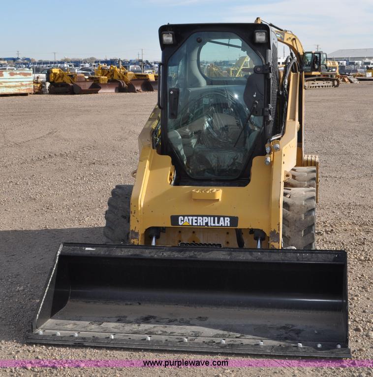 image for item F2099 2013 Caterpillar 246C skid steer