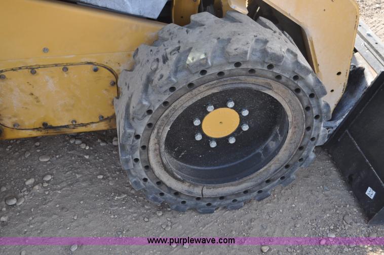 image for item F2099 2013 Caterpillar 246C skid steer
