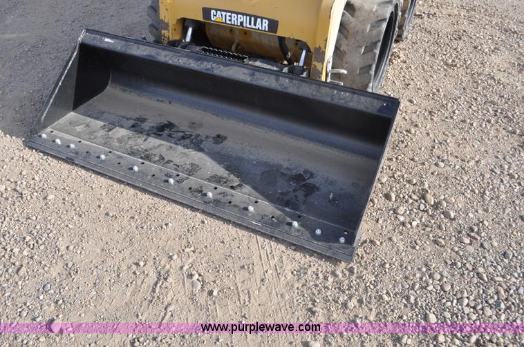 image for item F2099 2013 Caterpillar 246C skid steer