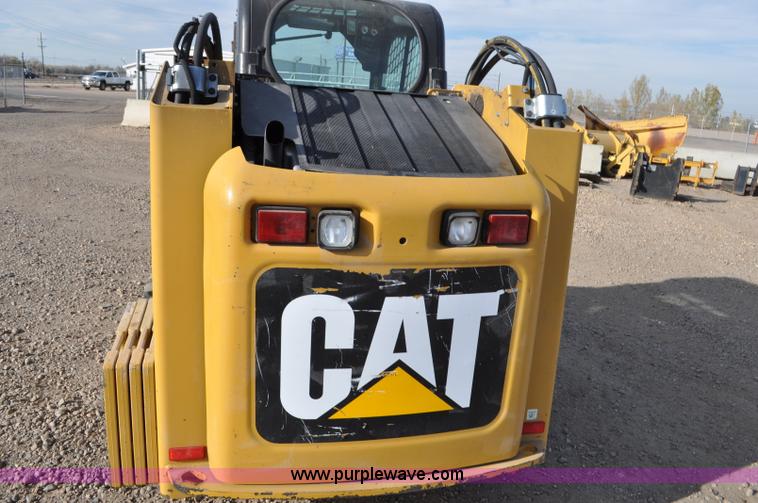 image for item F2099 2013 Caterpillar 246C skid steer