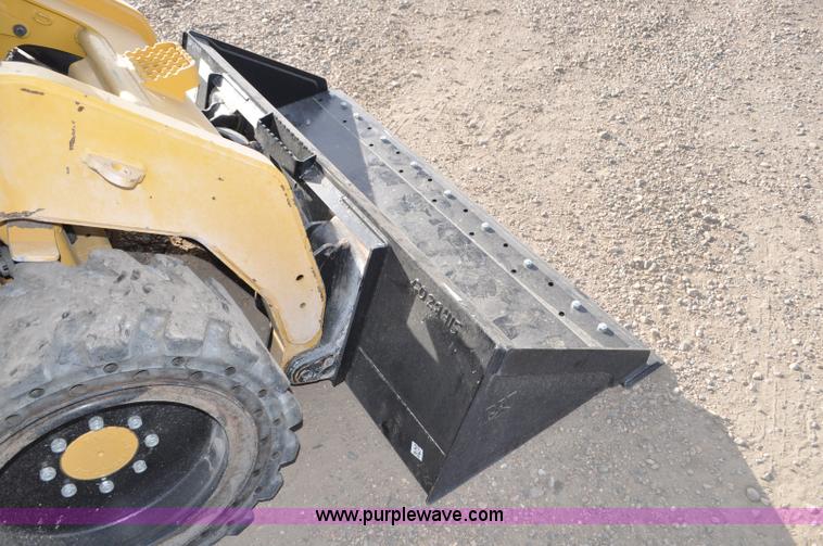 image for item F2099 2013 Caterpillar 246C skid steer
