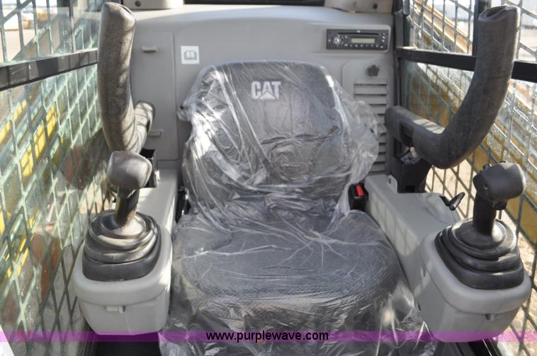 image for item F2099 2013 Caterpillar 246C skid steer