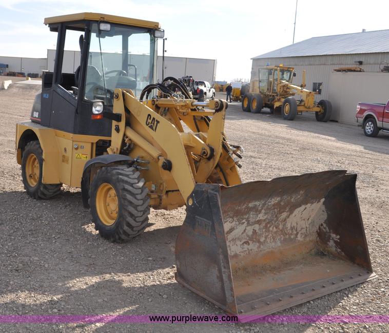 image for item F2100 2006 Caterpillar 904B compact wheel loader