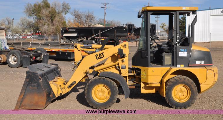 image for item F2100 2006 Caterpillar 904B compact wheel loader