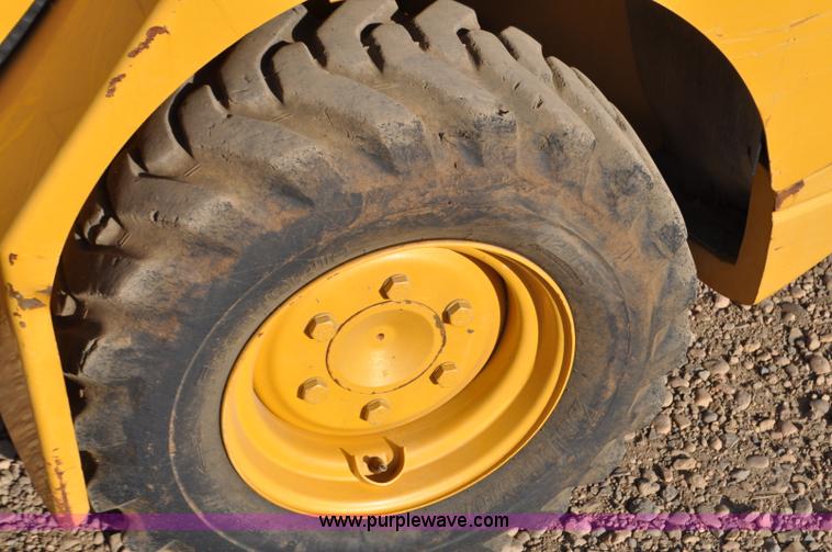 image for item F2100 2006 Caterpillar 904B compact wheel loader