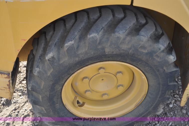 image for item F2100 2006 Caterpillar 904B compact wheel loader
