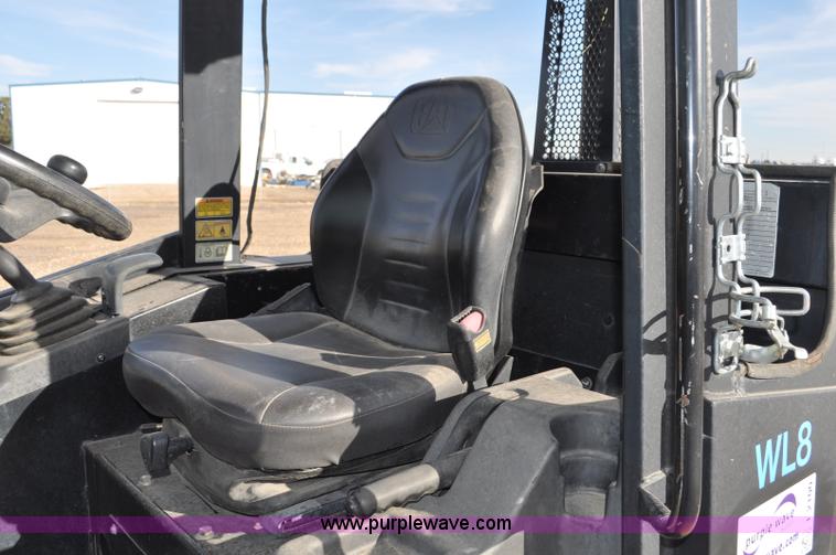 image for item F2100 2006 Caterpillar 904B compact wheel loader