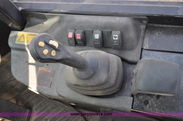 image for item F2100 2006 Caterpillar 904B compact wheel loader