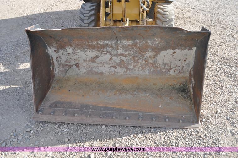 image for item F2100 2006 Caterpillar 904B compact wheel loader