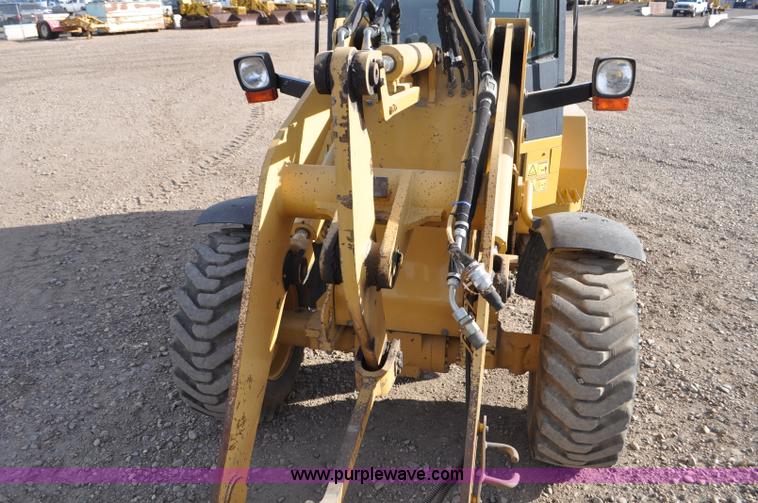 image for item F2100 2006 Caterpillar 904B compact wheel loader