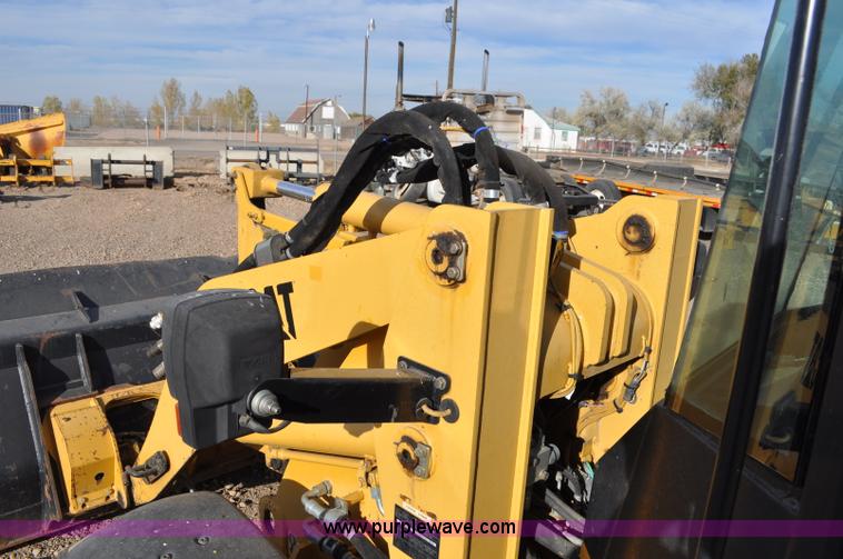 image for item F2100 2006 Caterpillar 904B compact wheel loader