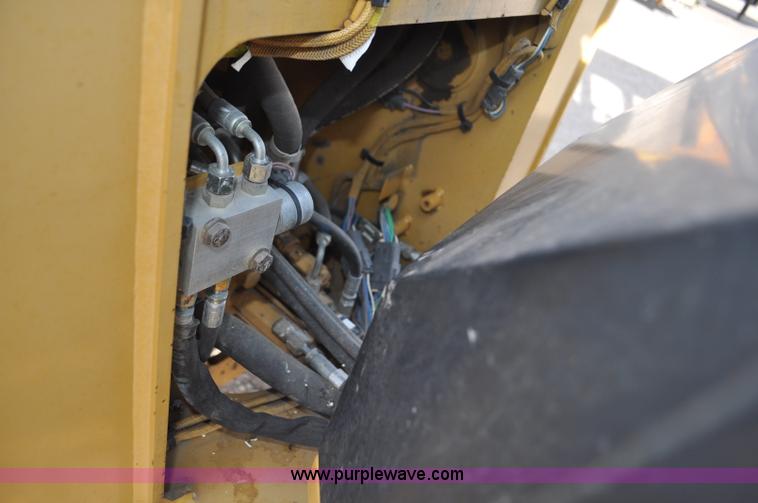 image for item F2100 2006 Caterpillar 904B compact wheel loader