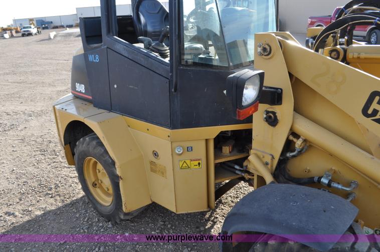 image for item F2100 2006 Caterpillar 904B compact wheel loader