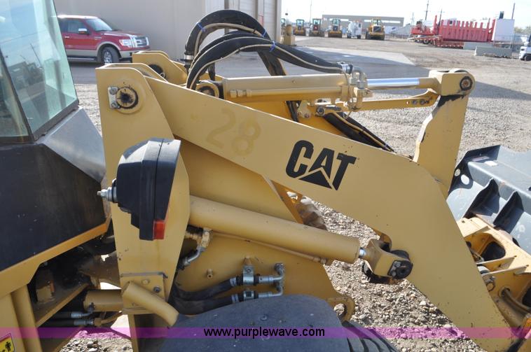 image for item F2100 2006 Caterpillar 904B compact wheel loader