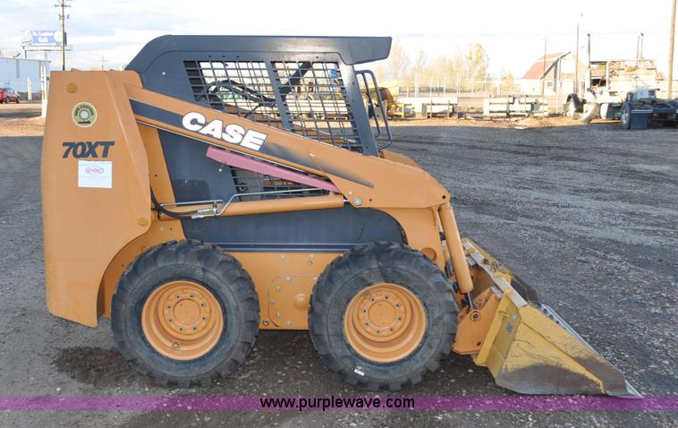 image for item F2106 2003 Case 70XT skid steer