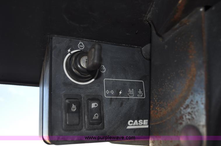 image for item F2106 2003 Case 70XT skid steer
