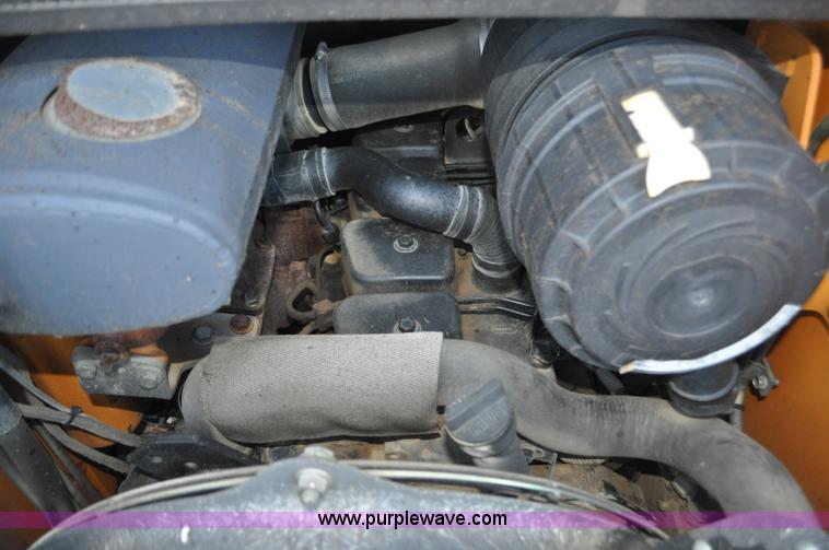 image for item F2106 2003 Case 70XT skid steer