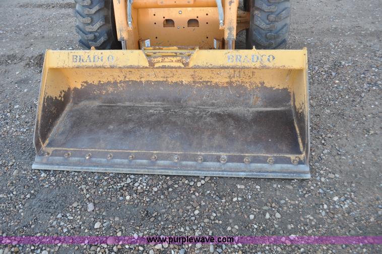 image for item F2106 2003 Case 70XT skid steer