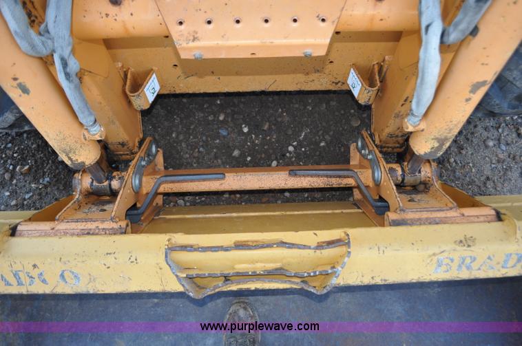 image for item F2106 2003 Case 70XT skid steer