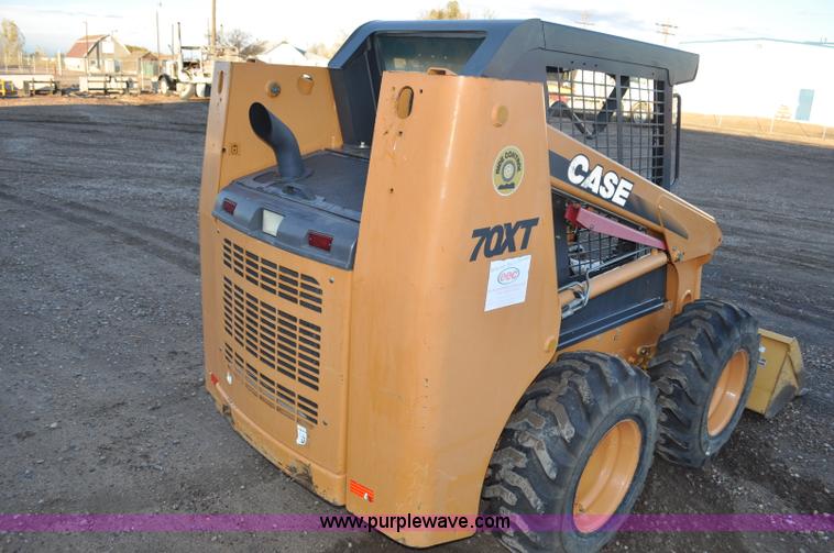 image for item F2106 2003 Case 70XT skid steer