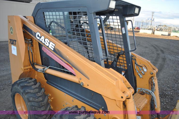 image for item F2106 2003 Case 70XT skid steer
