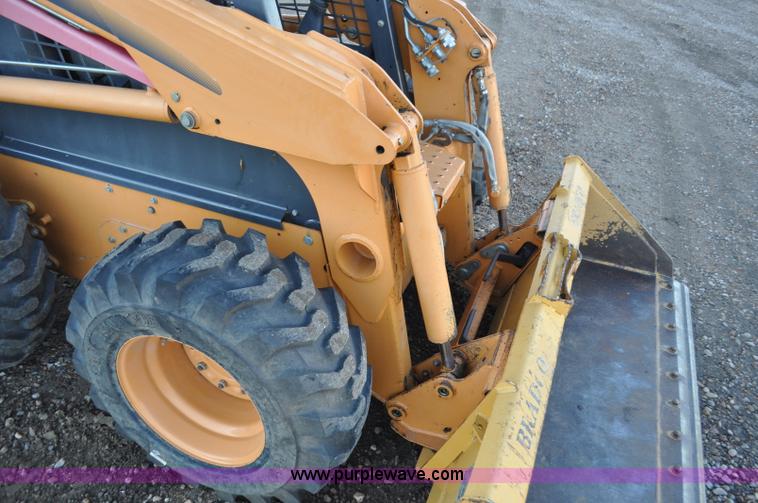 image for item F2106 2003 Case 70XT skid steer