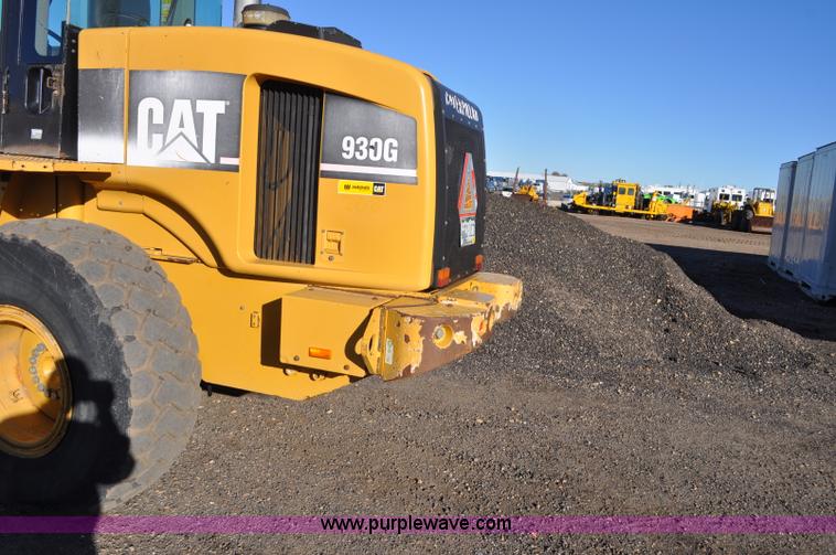 image for item F2107 2006 Caterpillar 930G integrated tool carrier