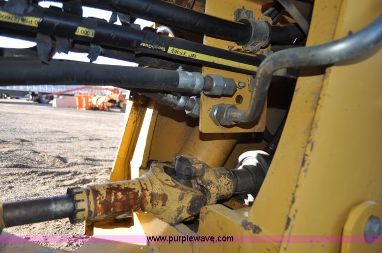 image for item F2107 2006 Caterpillar 930G integrated tool carrier