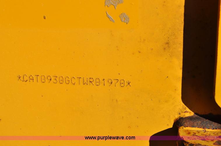 image for item F2107 2006 Caterpillar 930G integrated tool carrier