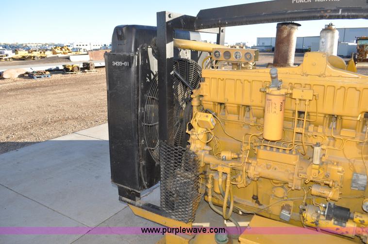 image for item F2109 Caterpillar SR4 generator